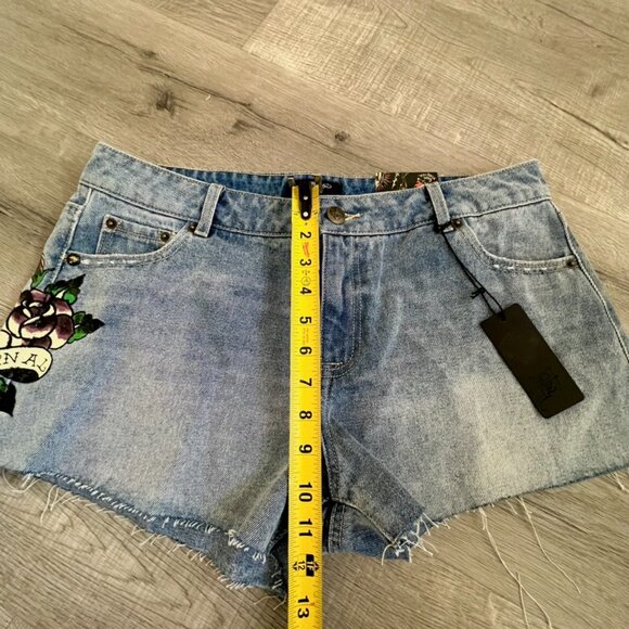 Ed Hardy-Love Eternal-Jean Denim Shorts-Light Vintage Blue-Heart/Flower-Size 30 - Picture 5 of 14